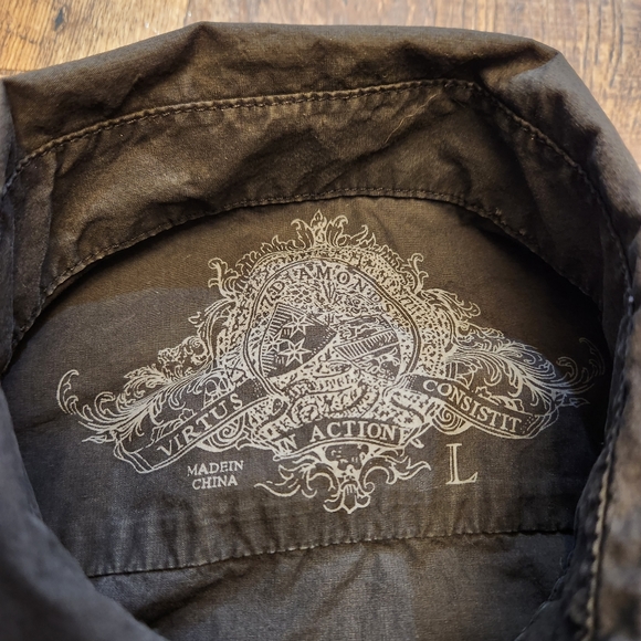 7 Diamonds Button Down - Picture 2 of 6